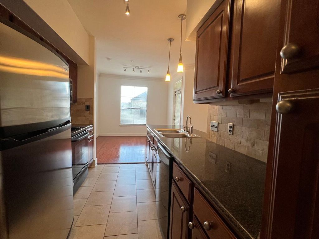 7701 Rialto Boulevard, Unit 1232 Austin, TX 78735 - Photo 35 of 39