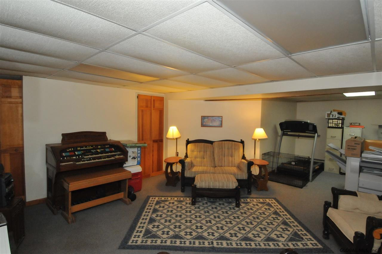 267 Currybush Road Rotterdam, NY 12306 - Photo 13 of 16 Photo 13