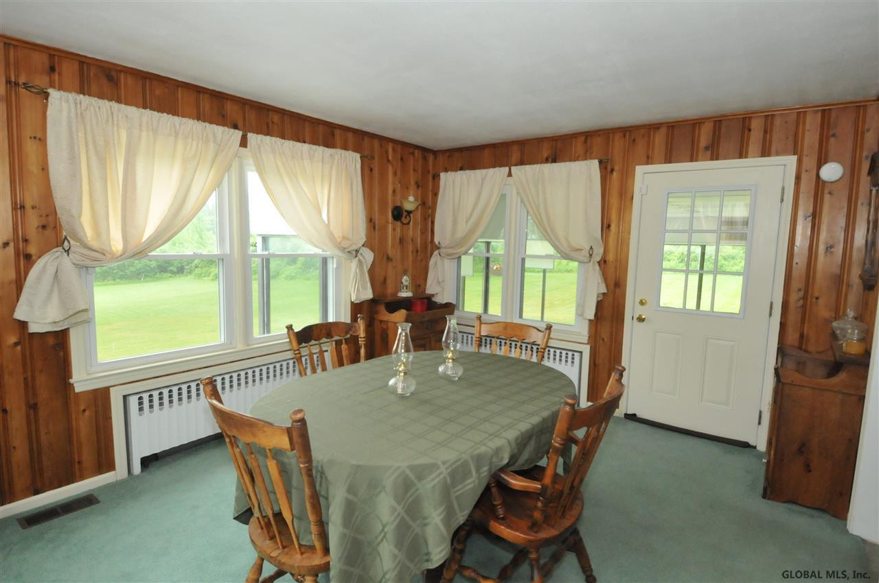 267 Currybush Road Rotterdam, NY 12306 - Photo 4 of 16 Photo 4