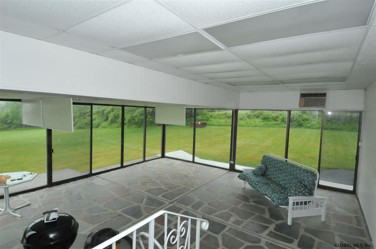 267 Currybush Road Rotterdam, NY 12306 - Photo 6 of 16 Photo 6