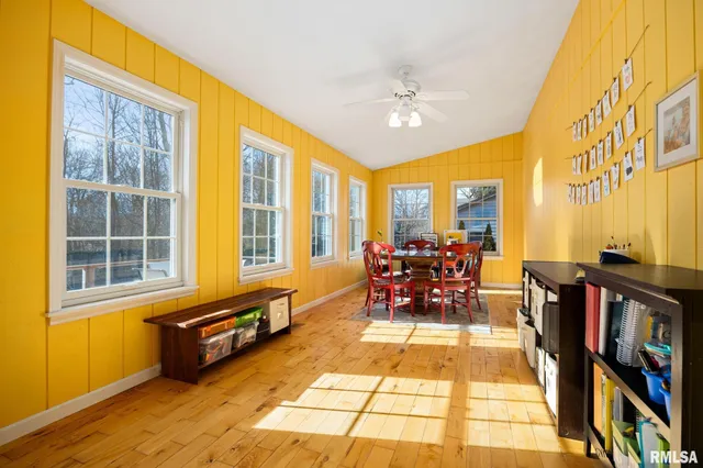 $409,000 | 313 East White Oak Court, East Peoria, IL 61611