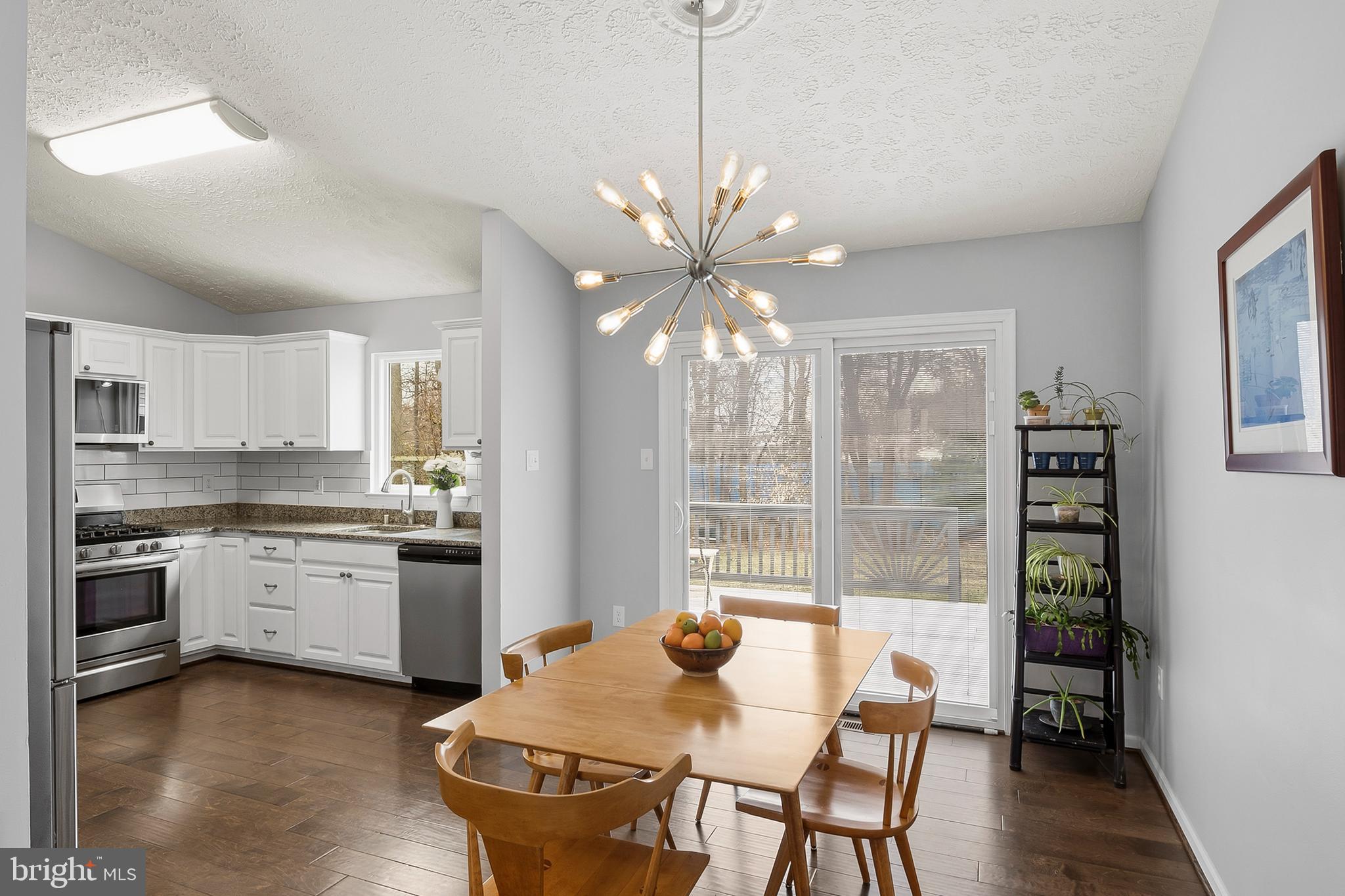 864 Snow Valley Lane Odenton, MD 21113 - Photo 7 of 42 Dining Area to Kitchen