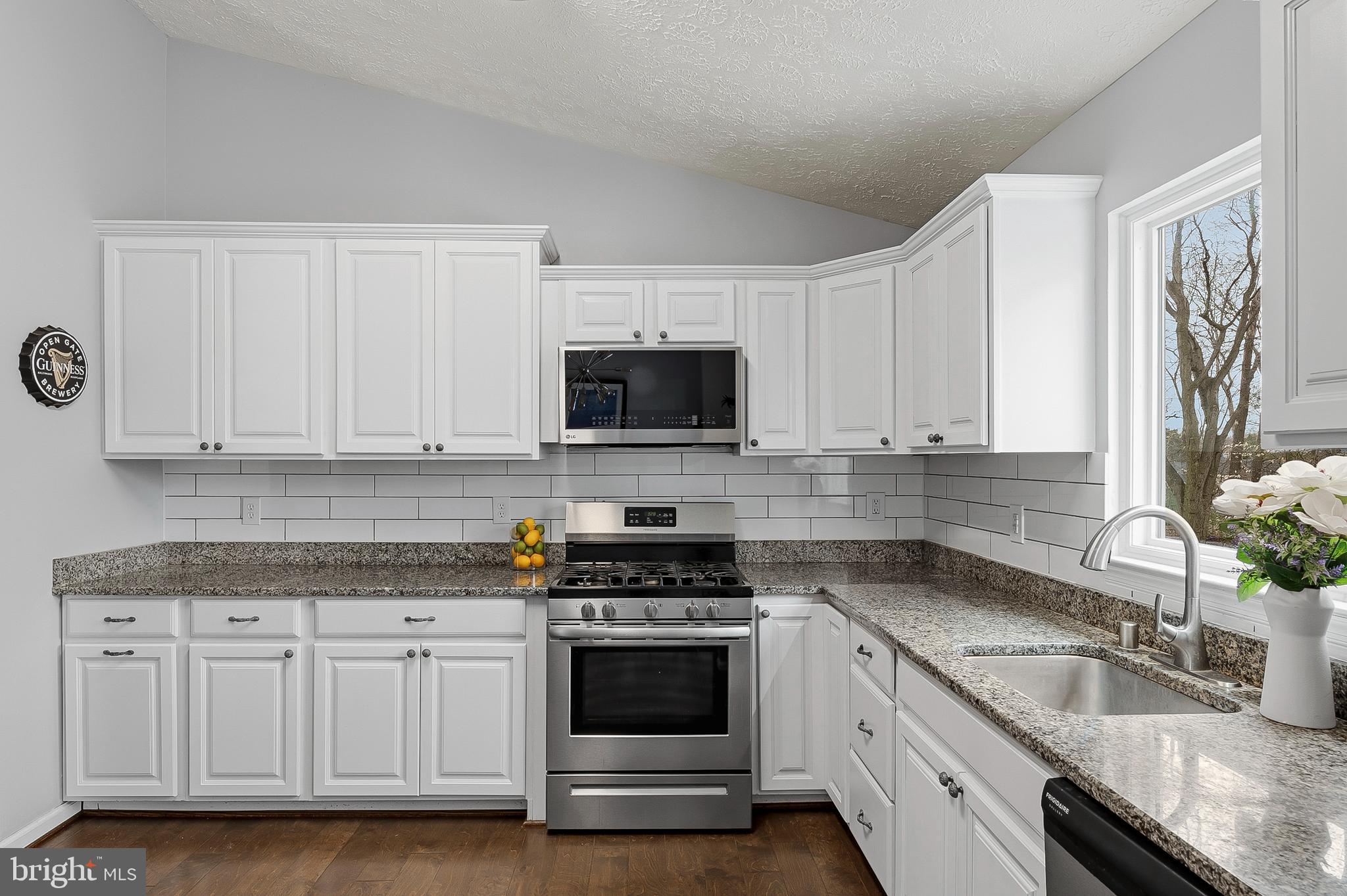 864 Snow Valley Lane Odenton, MD 21113 - Photo 9 of 42 Kitchen (alt view)