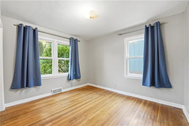 $275,000 | 7308 West 75th Street, Overland Park, KS 66204