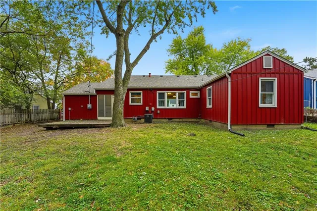 $275,000 | 7308 West 75th Street, Overland Park, KS 66204