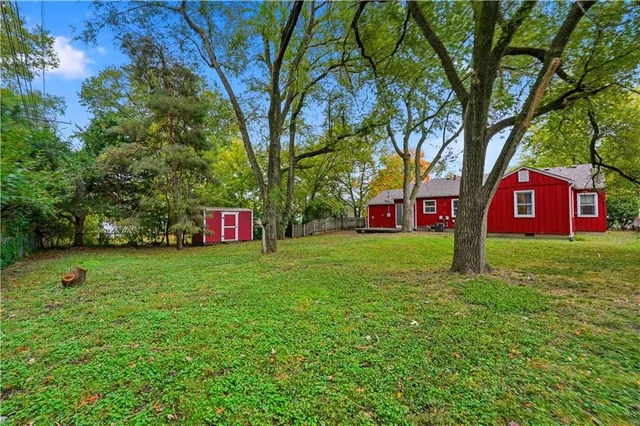 $275,000 | 7308 West 75th Street, Overland Park, KS 66204