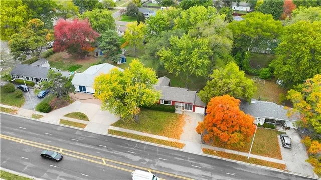 $275,000 | 7308 West 75th Street, Overland Park, KS 66204