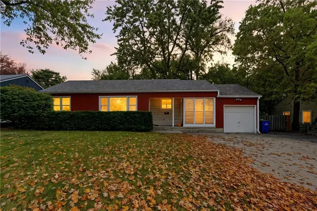 $275,000 | 7308 West 75th Street, Overland Park, KS 66204