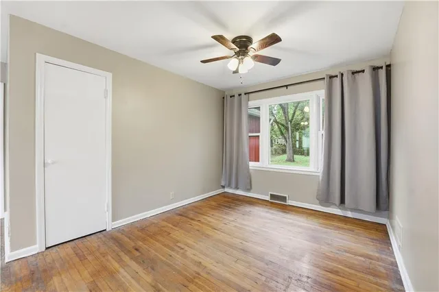 $275,000 | 7308 West 75th Street, Overland Park, KS 66204