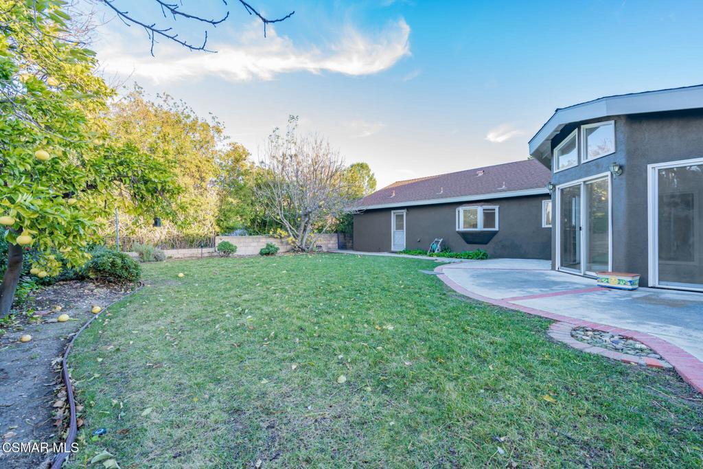 2085 Rayshire Street Thousand Oaks, CA 91362 - Photo 29 of 49