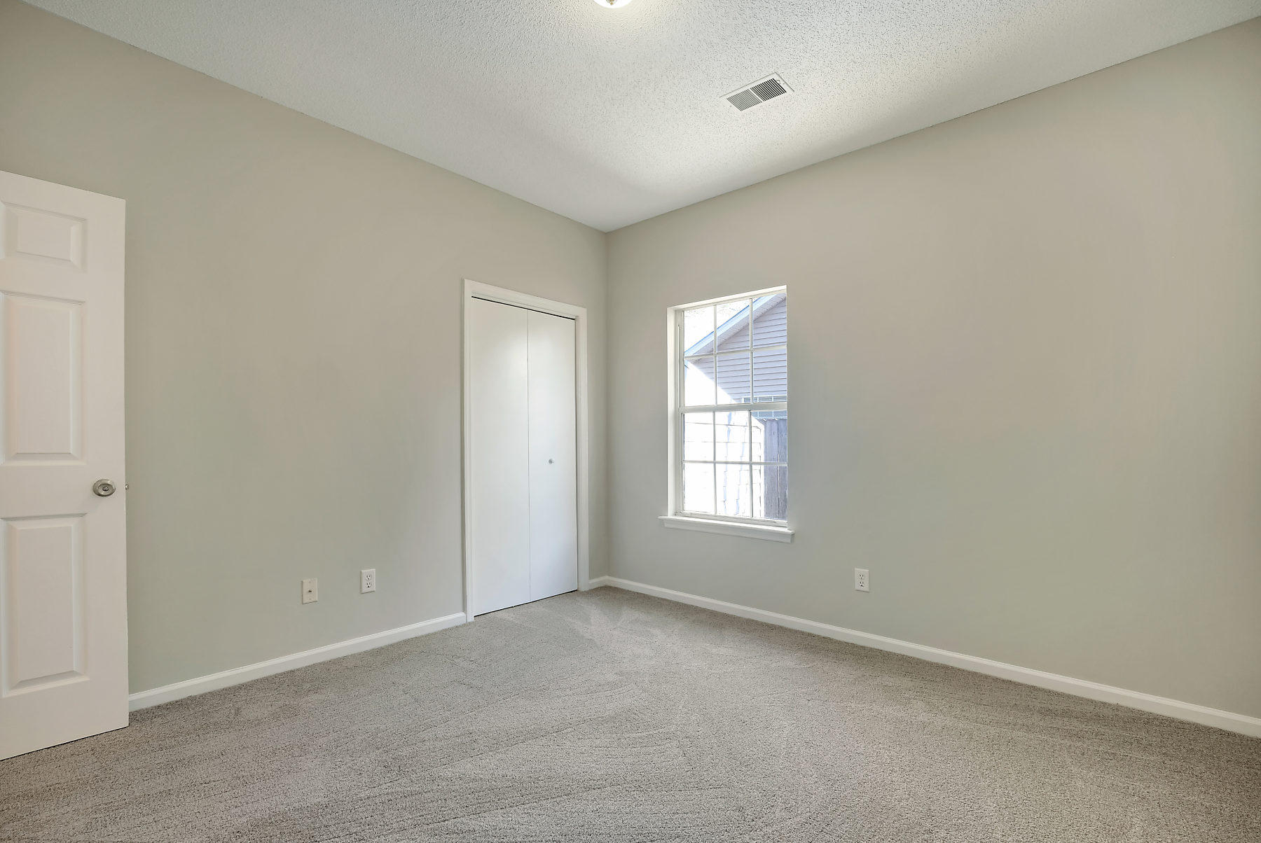 365 Bertram Road Summerville, SC 29485 - Photo 14 of 17 2nd bedroom