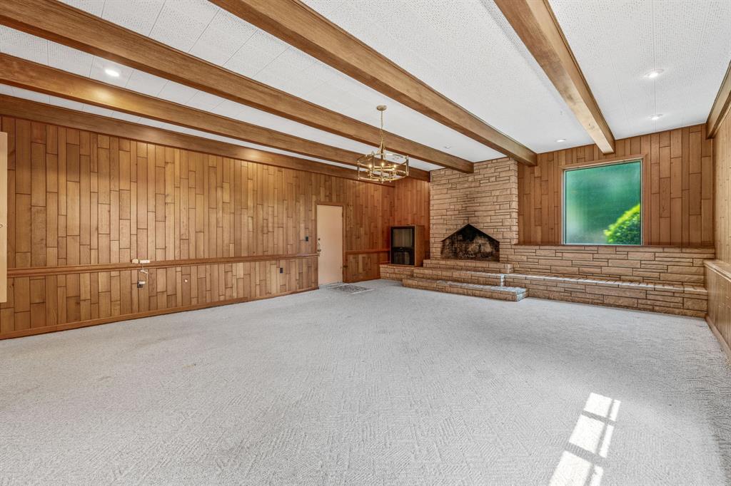 1222 Kentucky Street Graham, TX 76450 - Photo 9 of 37