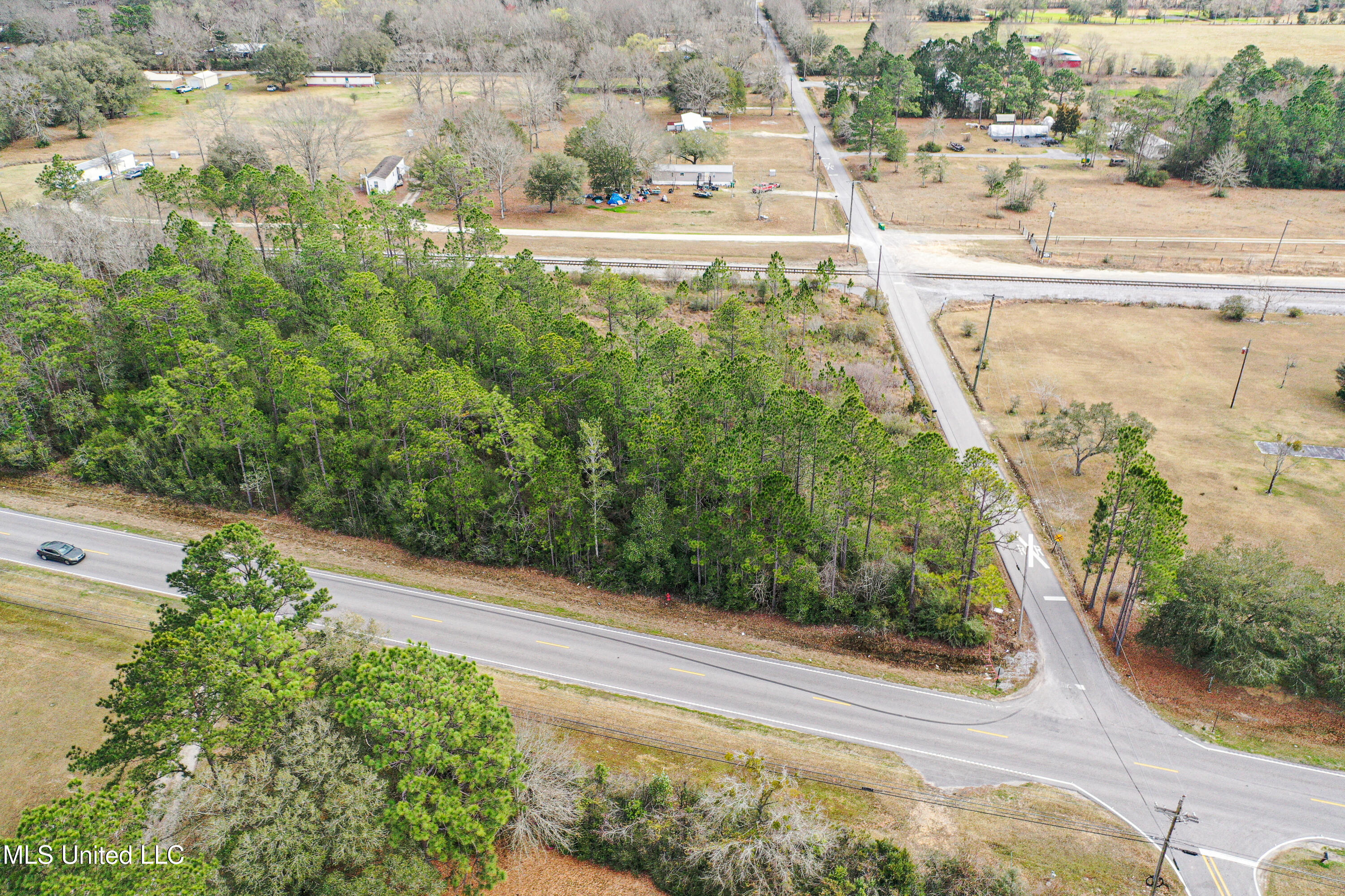 613 Highway Moss Point Moss Point, MS 39562 - Photo 11 of 14 DJI_0539