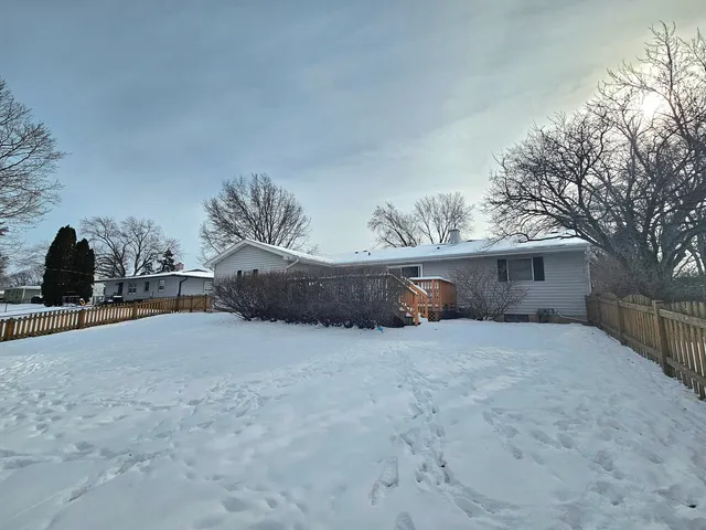 $339,900 | 1114 Jasper Drive, McHenry, IL 60051