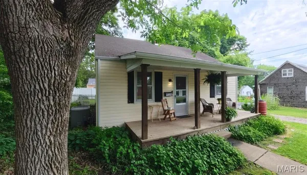 $129,900 | 317 Roosevelt Street, Lebanon, IL 62254