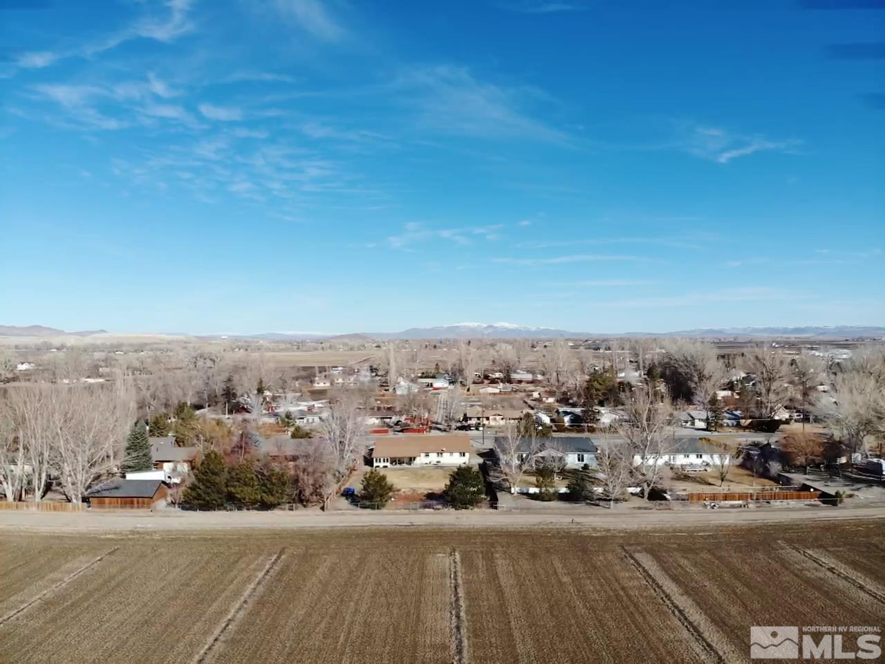 17 Mason Road Yerington, NV 89447 - Photo 28 of 36 an aerial view of multiple house