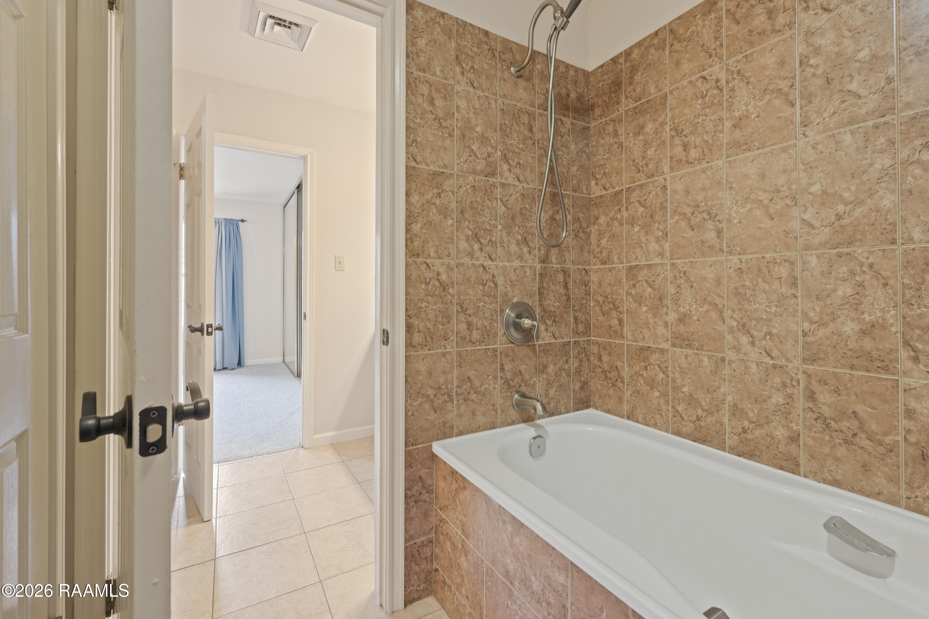 416 Doucet Road, Unit 5F Lafayette, LA 70503 - Photo 6 of 6