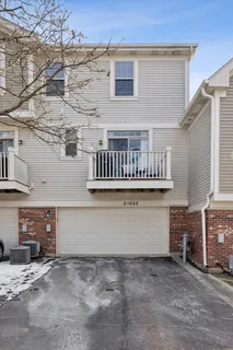 $385,000 | N052 Woodland Court, Winfield, IL 60190