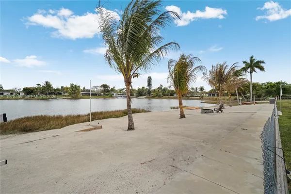 $1,699,000 | 11012 Southwest 117th Street, Miami, FL 33176