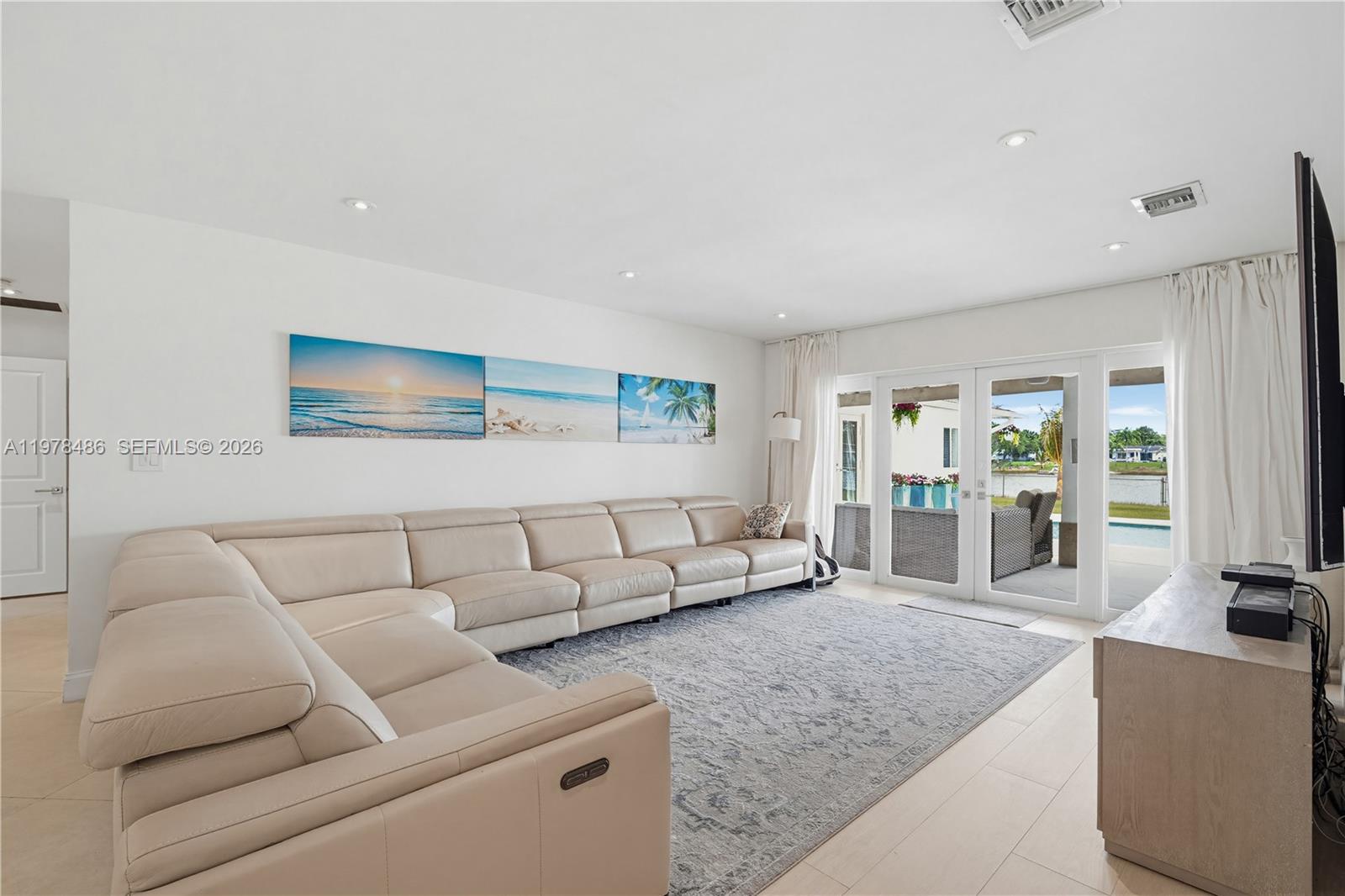 11012 Southwest 117th Street Miami, FL 33176 - Photo 38 of 98