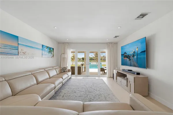 $1,699,000 | 11012 Southwest 117th Street, Miami, FL 33176