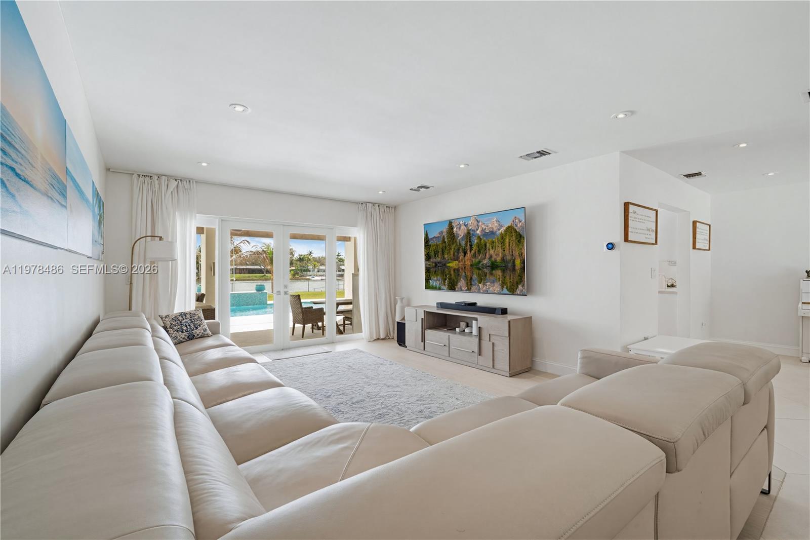 11012 Southwest 117th Street Miami, FL 33176 - Photo 40 of 98