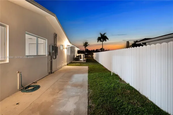 $1,699,000 | 11012 Southwest 117th Street, Miami, FL 33176