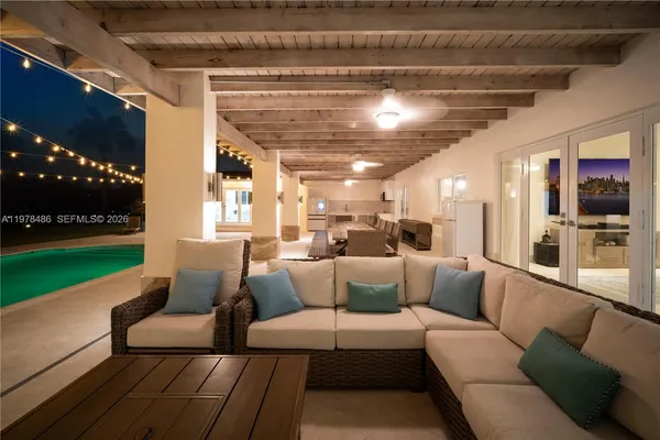 $1,699,000 | 11012 Southwest 117th Street, Miami, FL 33176