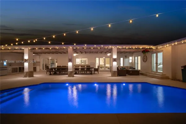 $1,699,000 | 11012 Southwest 117th Street, Miami, FL 33176