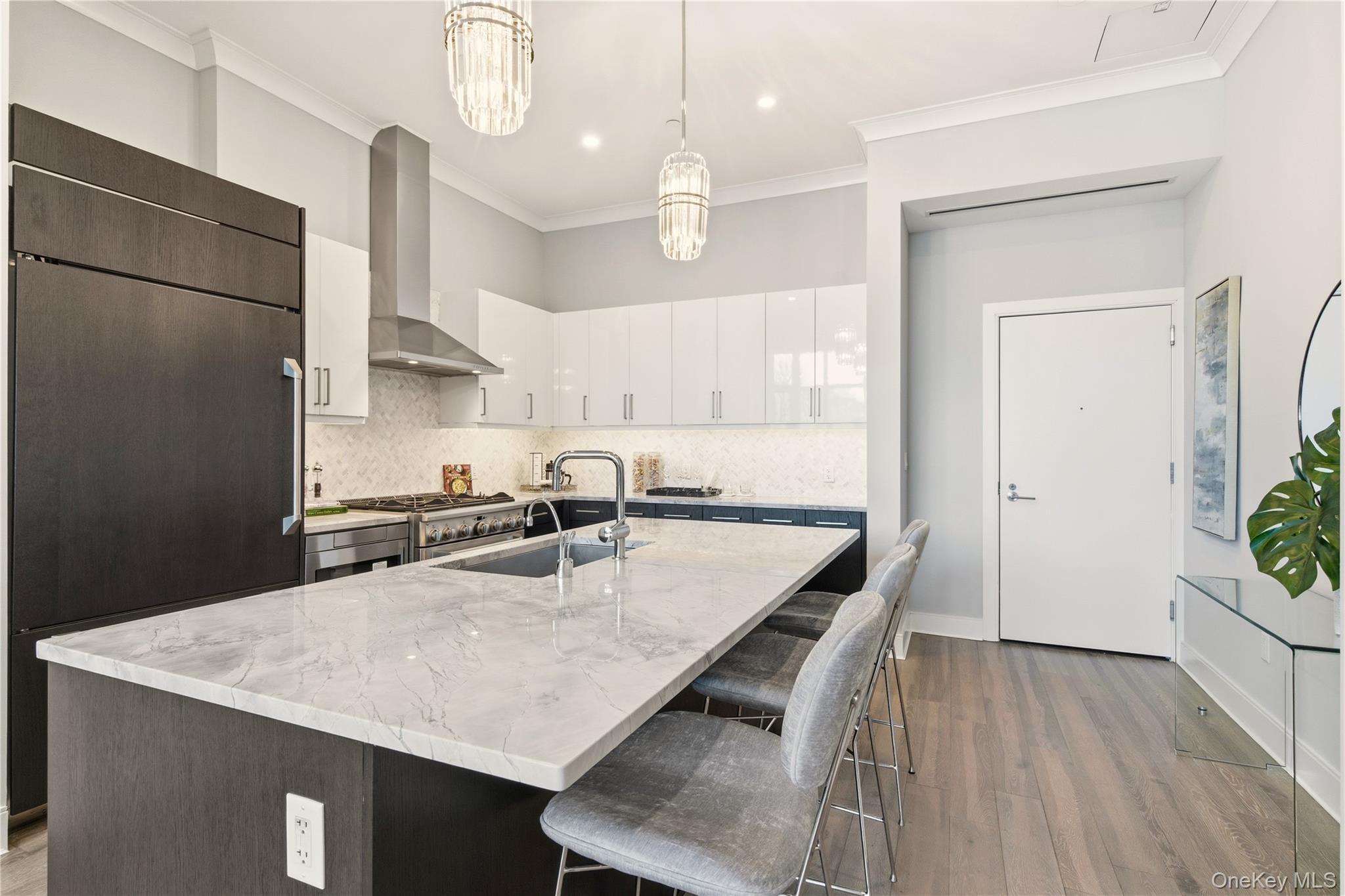 100 Garvies Point Road, Unit 1001 Glen Cove, NY 11542 - Photo 13 of 23