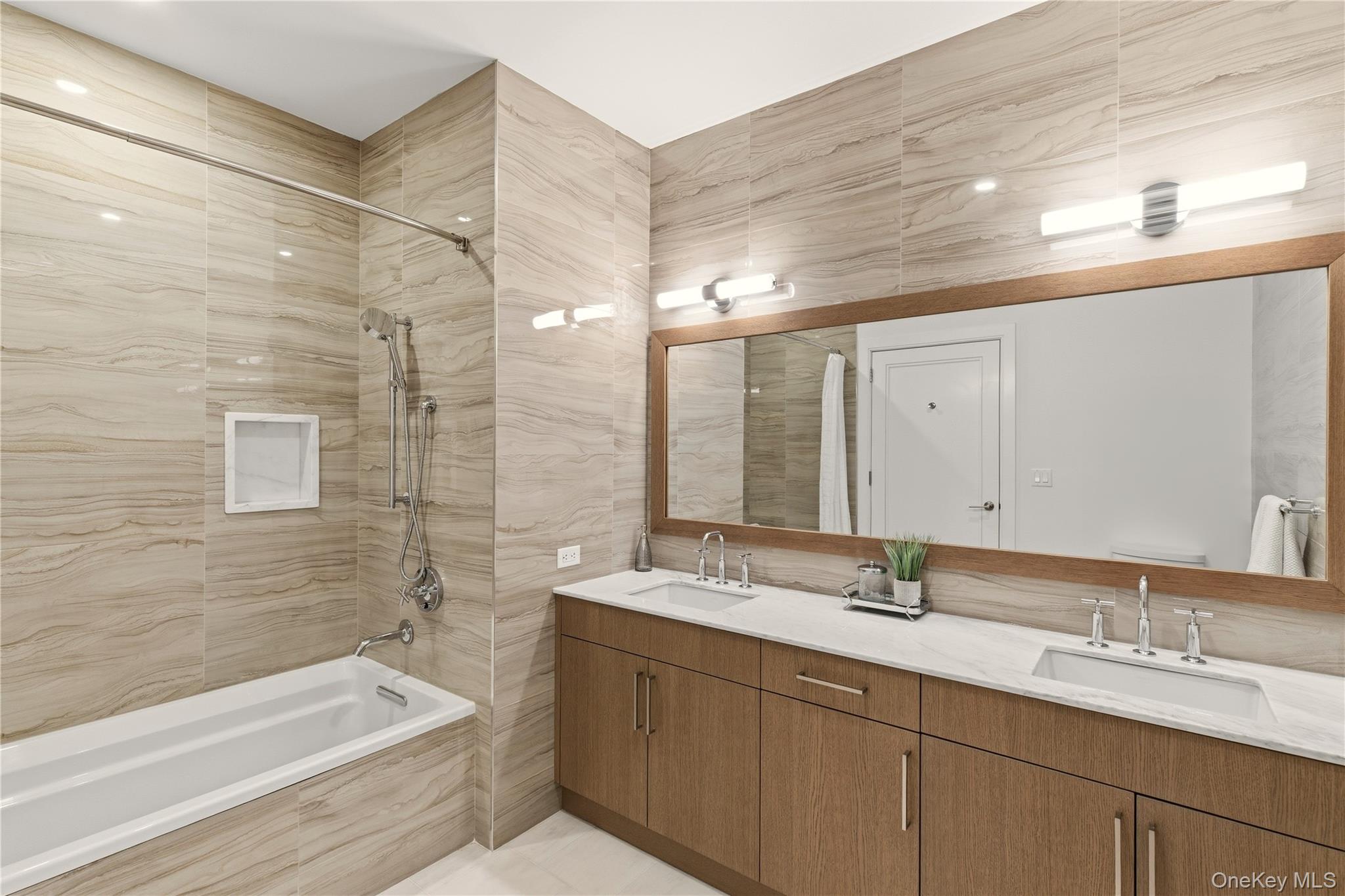 100 Garvies Point Road, Unit 1001 Glen Cove, NY 11542 - Photo 22 of 23