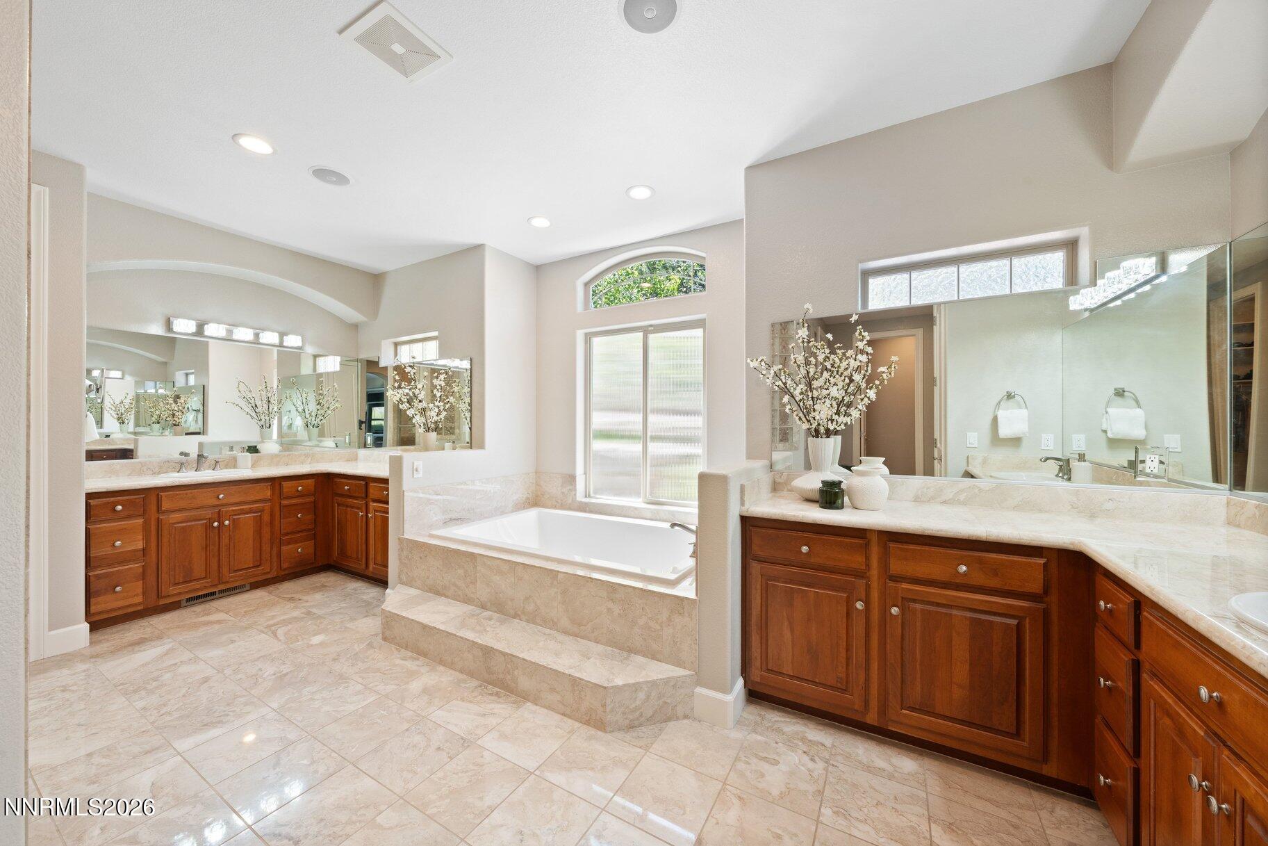 14070 Saddlebow Drive Reno, NV 89511 - Photo 8 of 64 008_14070saddlebowdr-36_303