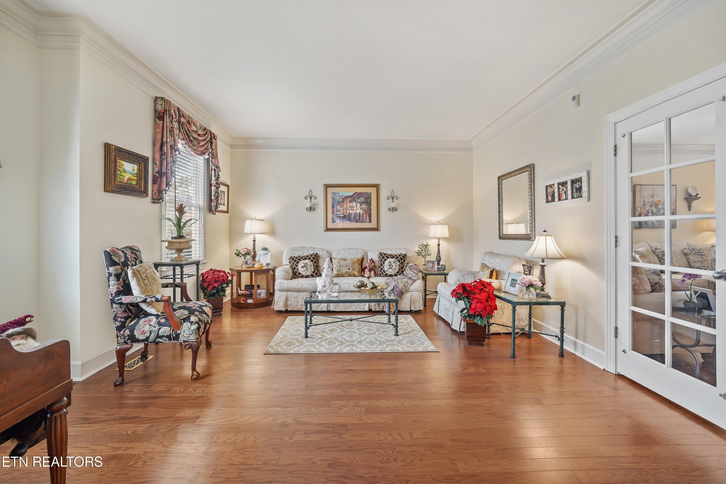 7437 Lawford Road Knoxville, TN 37919 - Photo 4 of 44 7437 Lawford Rd 02