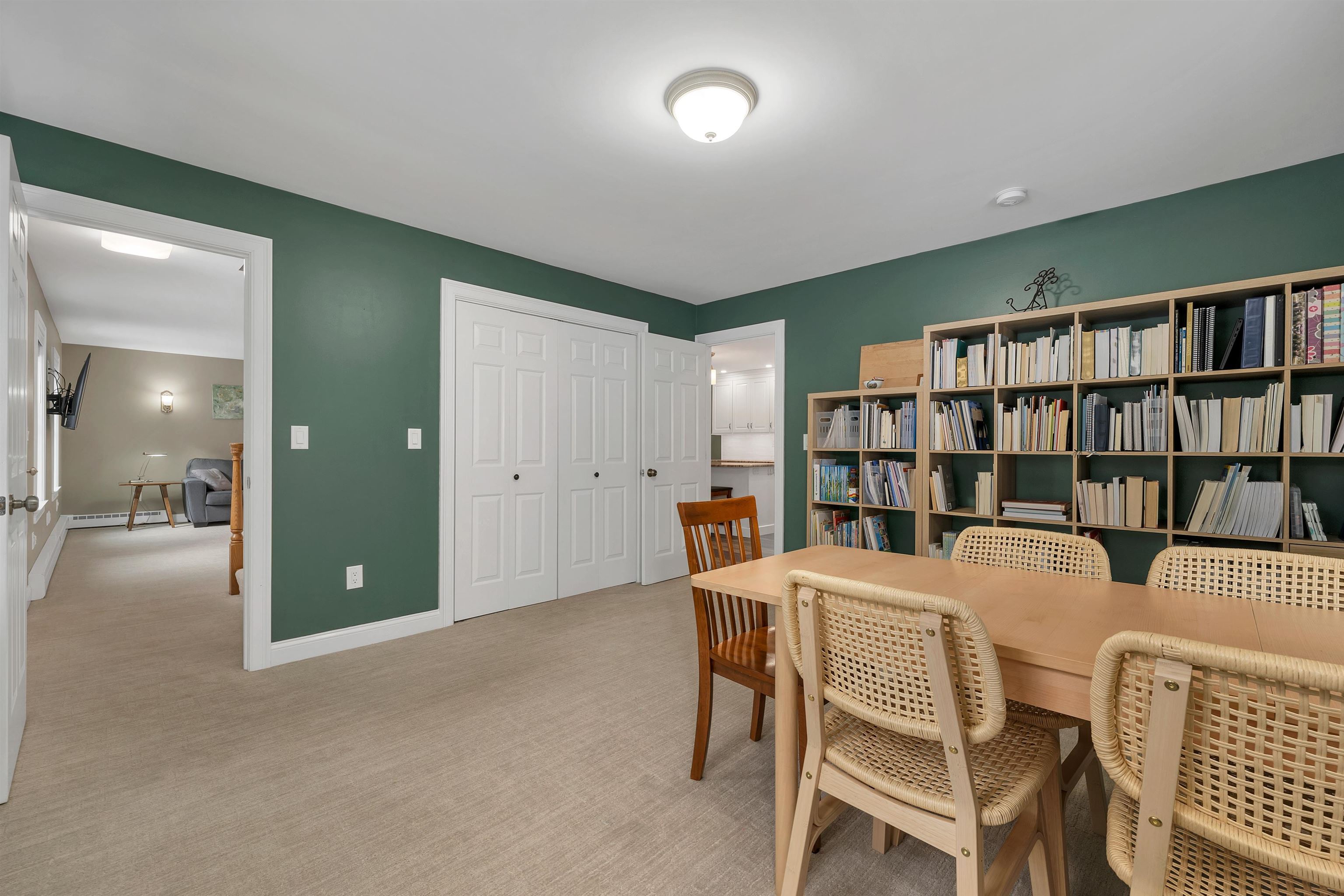 75 Chapman Drive Rochester, NH 03839 - Photo 12 of 60