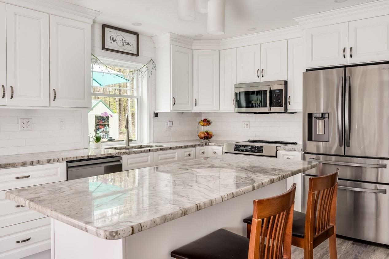 75 Chapman Drive Rochester, NH 03839 - Photo 3 of 60