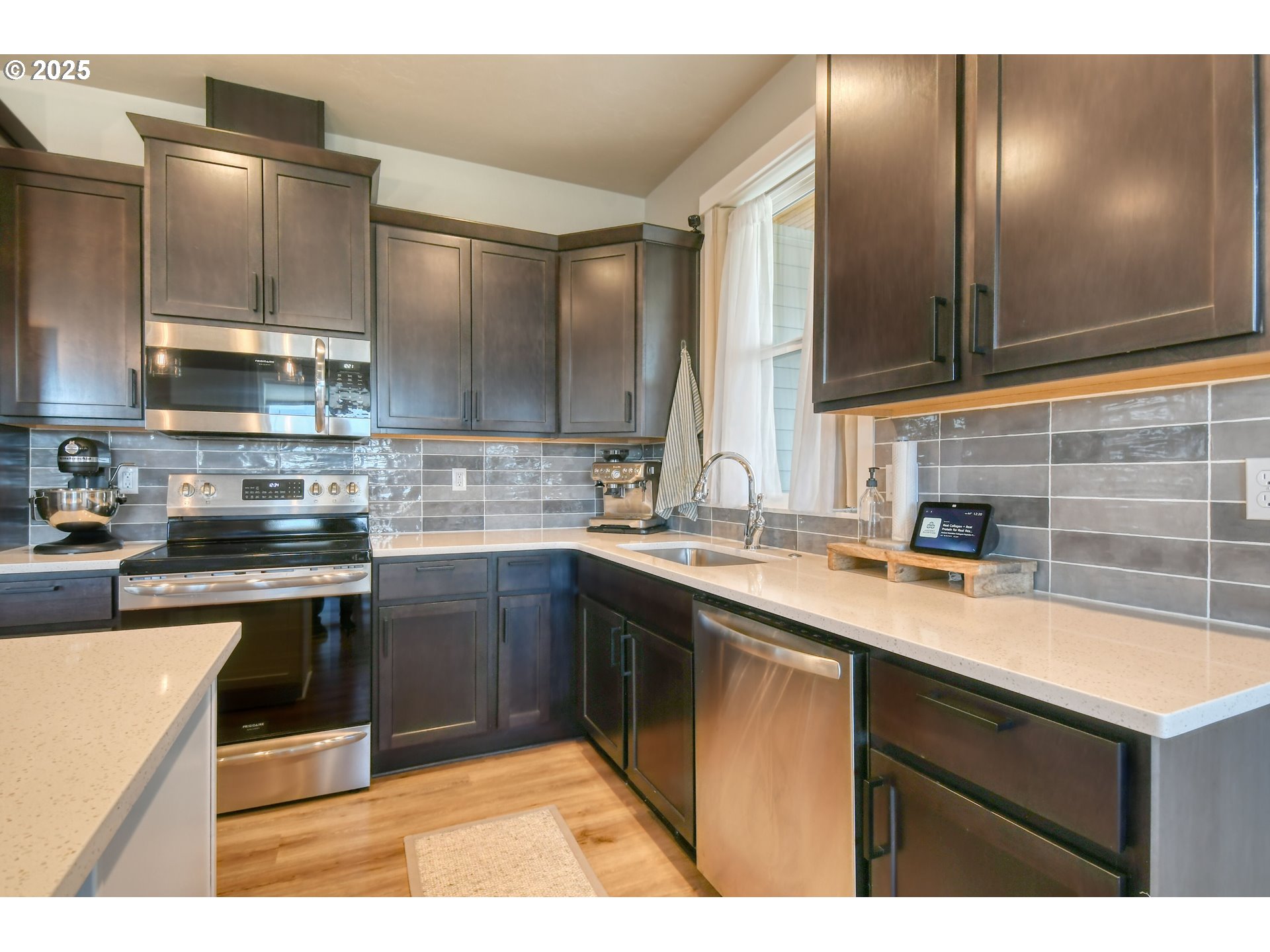 2 Lewis Circle Milton Freewater, OR 97862 - Photo 15 of 47 a kitchen with a sink cabinets and stainless steel appliances