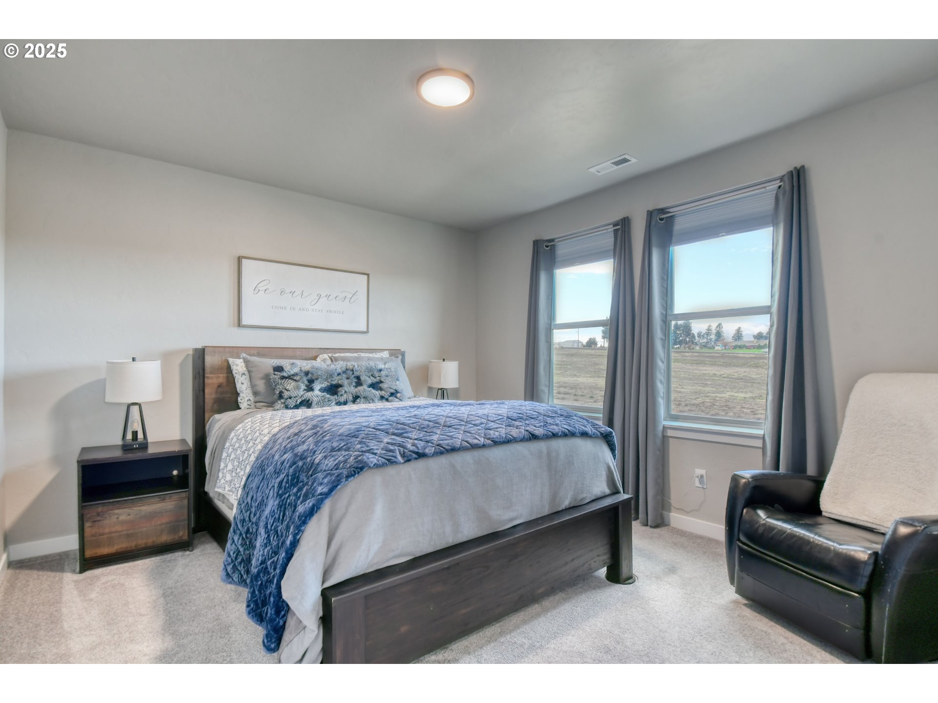 2 Lewis Circle Milton Freewater, OR 97862 - Photo 33 of 47 a bed room with a bed and a couch