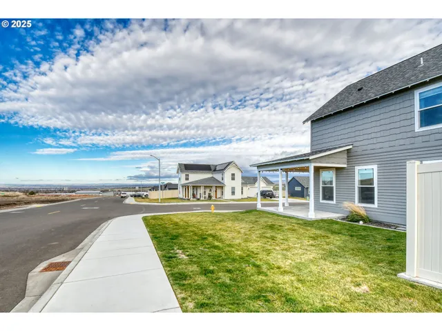 $450,000 | 2 Lewis Circle, Milton Freewater, OR 97862