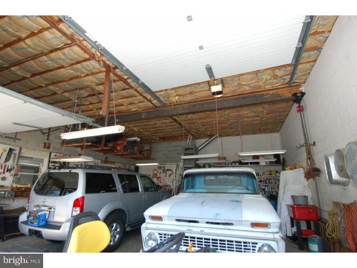 37 Riverview Road Pottstown, PA 19465 - Photo 22 of 22 Garage