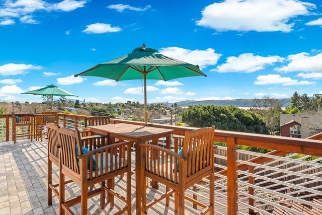 $1,899,999 | 2135 East 2nd Street, Benicia, CA 94510