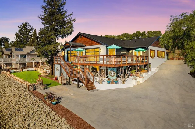 $1,899,999 | 2135 East 2nd Street, Benicia, CA 94510