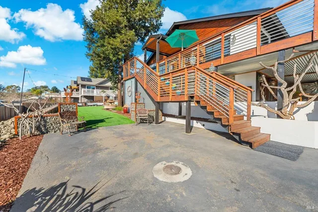 $1,899,999 | 2135 East 2nd Street, Benicia, CA 94510
