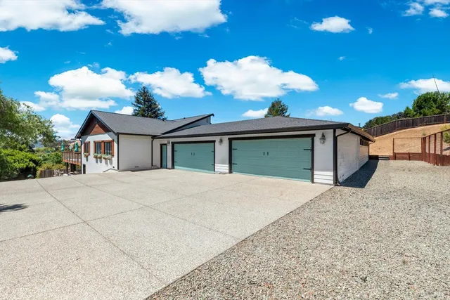 $1,899,999 | 2135 East 2nd Street, Benicia, CA 94510