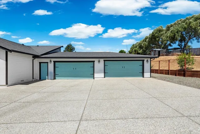 $1,899,999 | 2135 East 2nd Street, Benicia, CA 94510