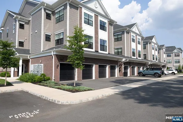 $4,200 | 84 Harvest Way, Little Falls, NJ 07424