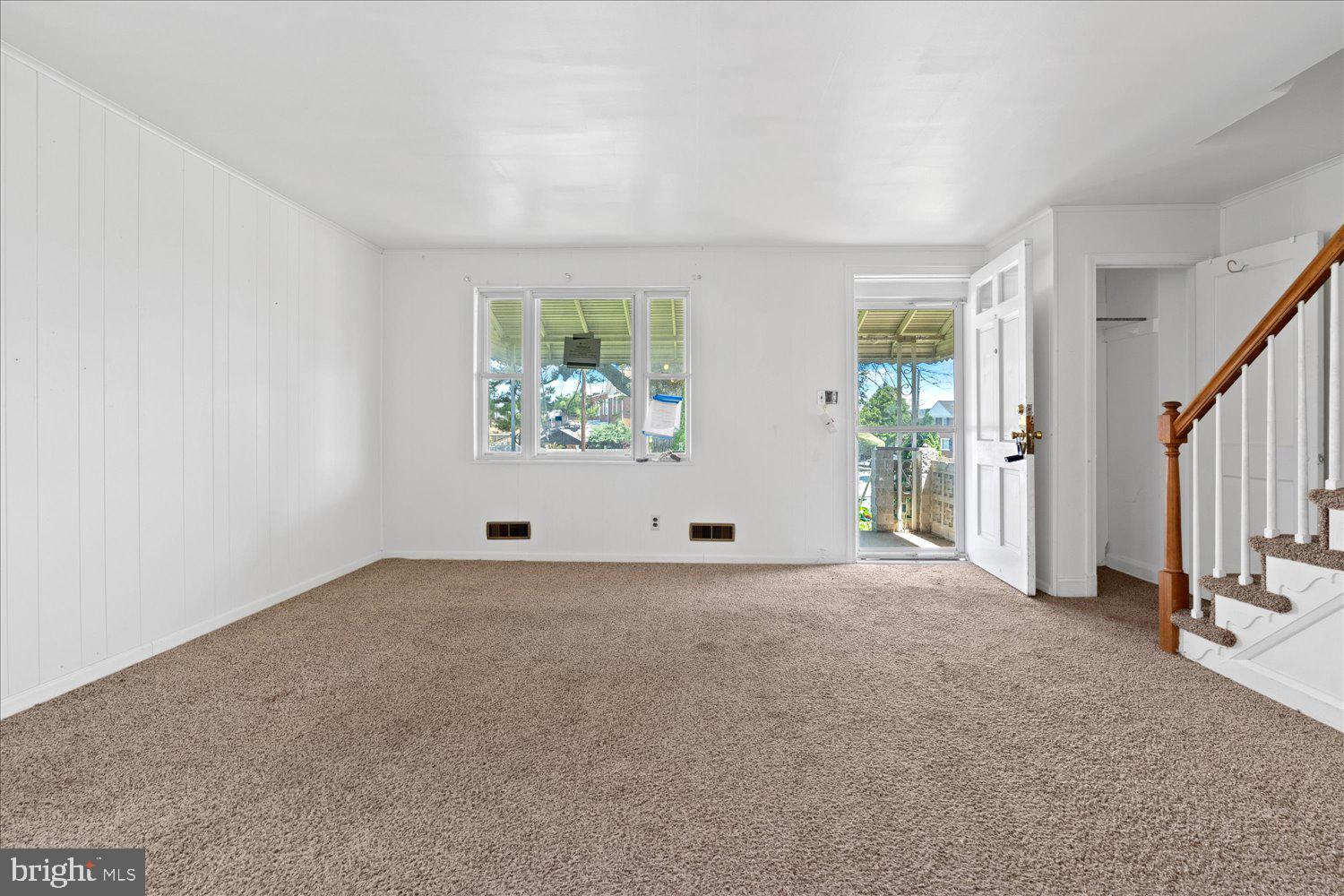 1954 Eastfield Road Baltimore, MD 21222 - Photo 4 of 16 Gallery Image 4