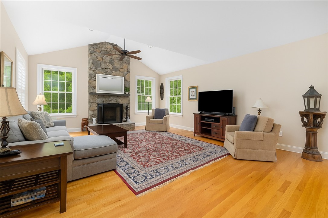 43 Kayla Ricci Way Exeter, RI 02874 - Photo 10 of 44