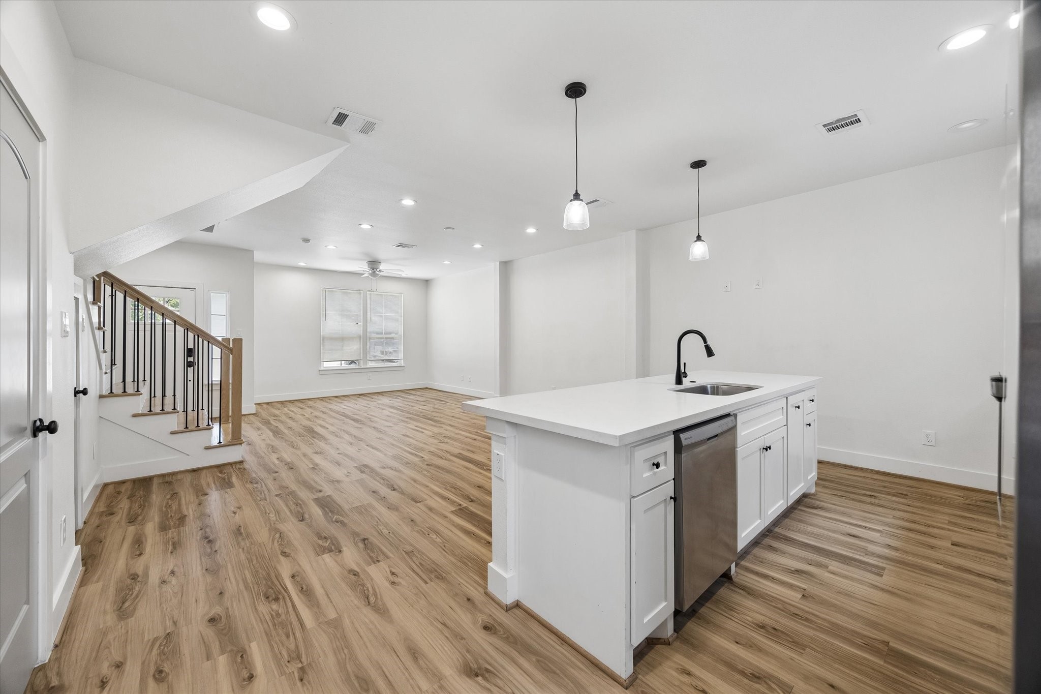 2749 Redrock Street, Unit B Houston, TX 77088 - Photo 10 of 24 The perfect place to host guests and prepare your favorite meals.
