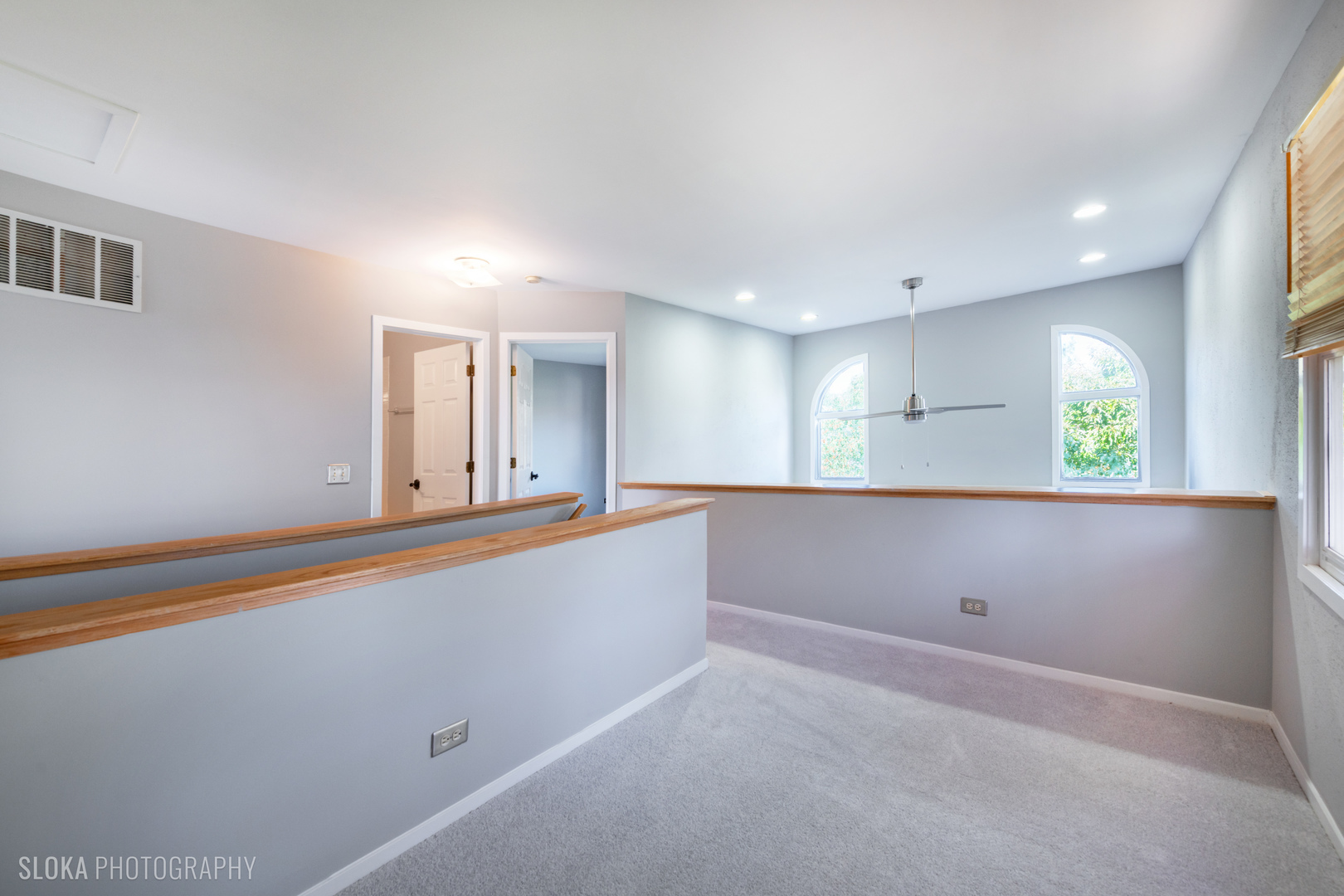 2342 Hamilton Place Schaumburg, IL 60107 - Photo 16 of 25 a view of an empty room with a window