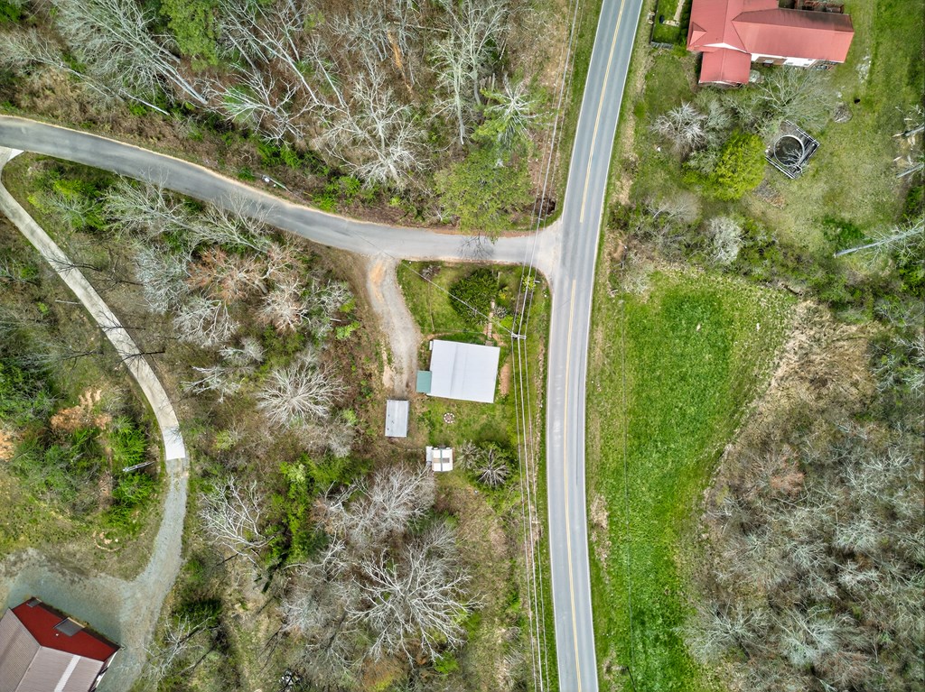 19 Scenic Heights Drive Blue Ridge, GA 30513 - Photo 9 of 34